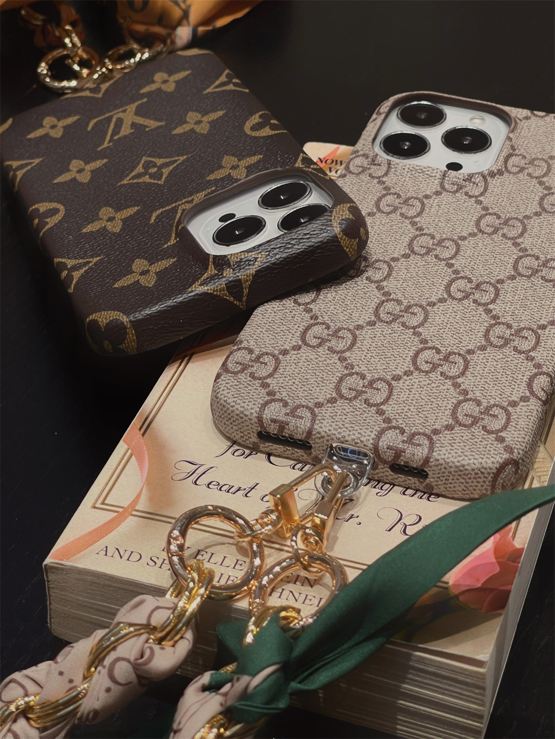 LUXURY LV PHONE CASE WITH HAND STRAP