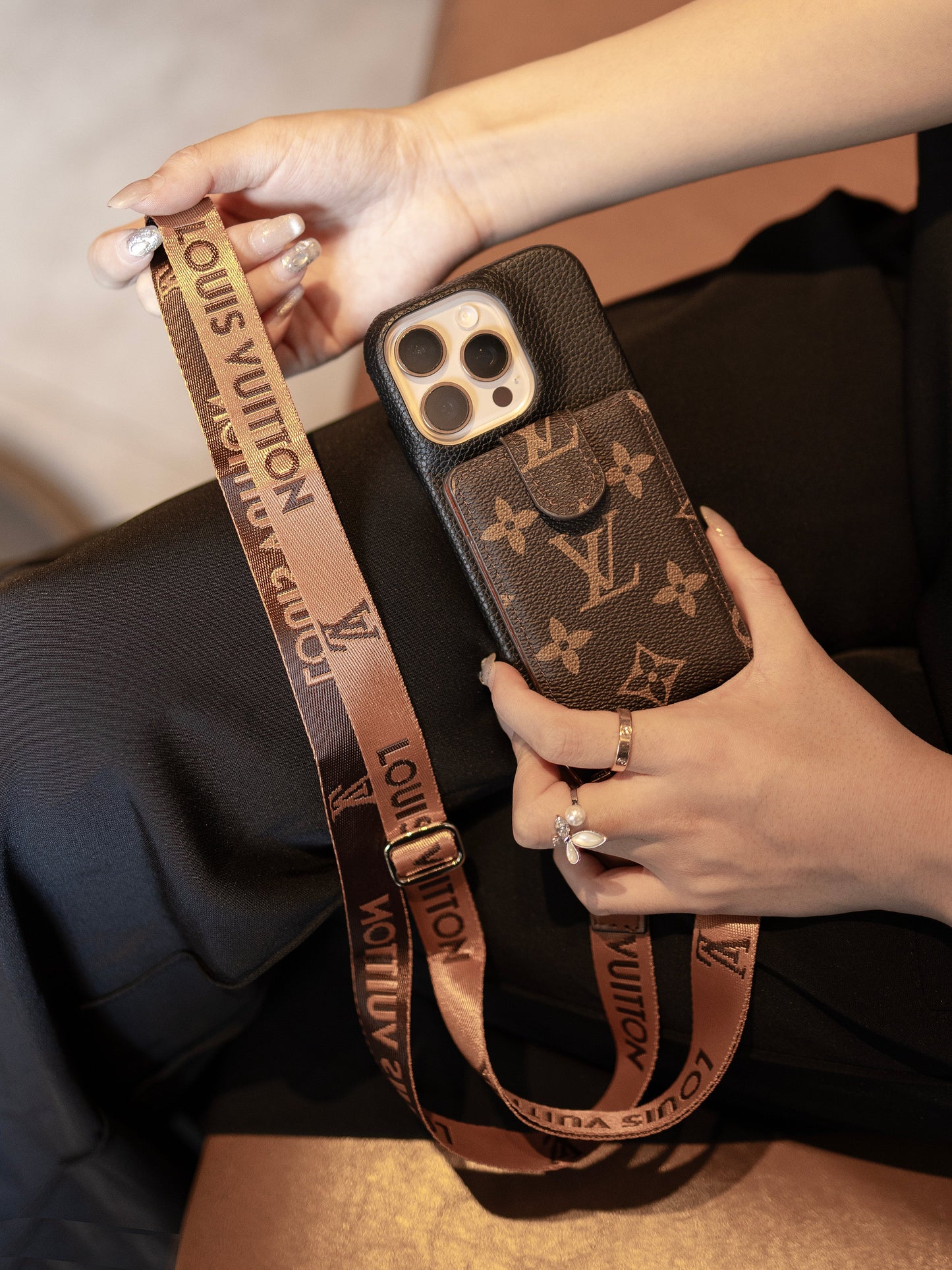 Designer 2025new arrivalAdvanced leather iPhone Case With Card Wallet And Strap Inspired