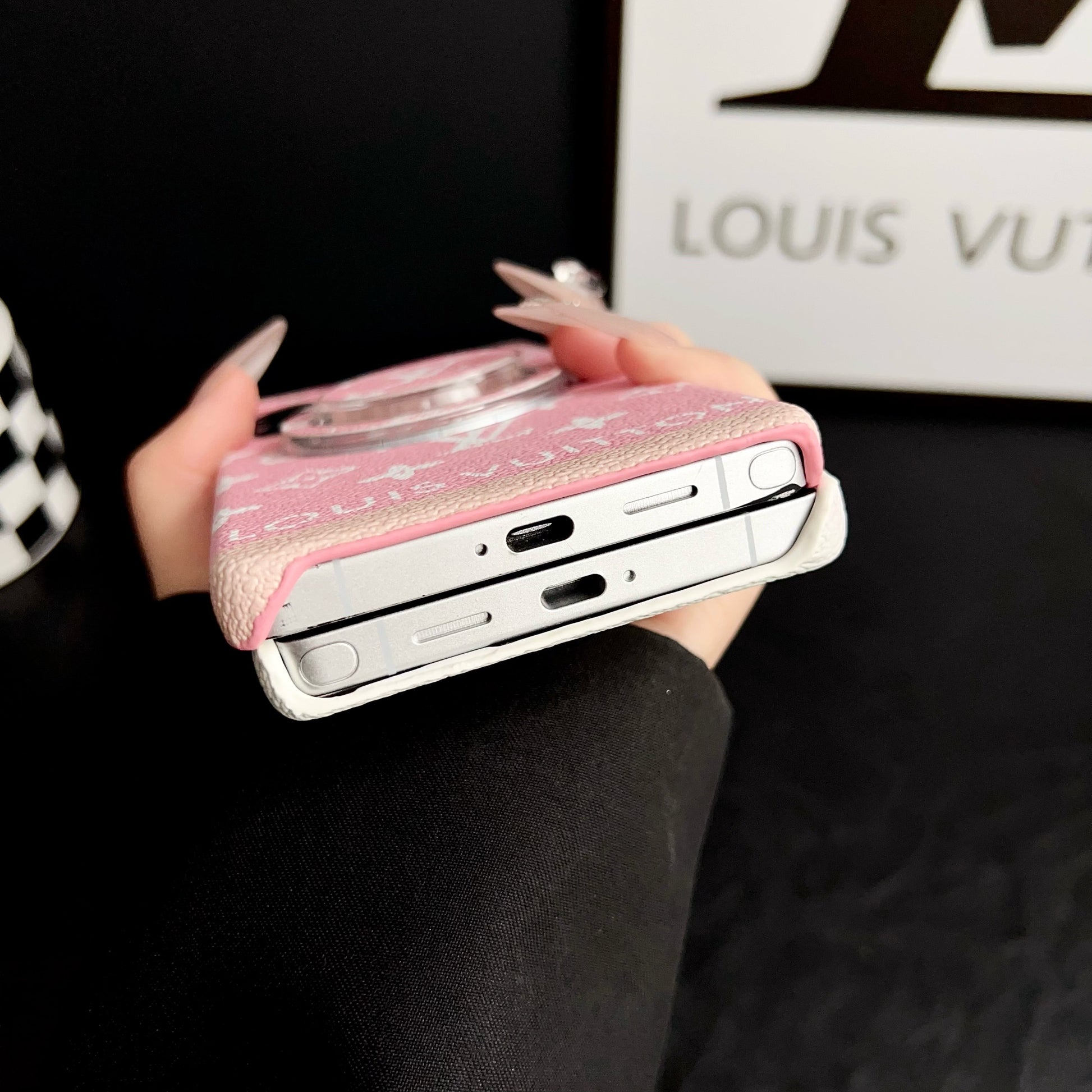 Louis Vuitton iPhone 17 Pro – Premium Designer Phone Case