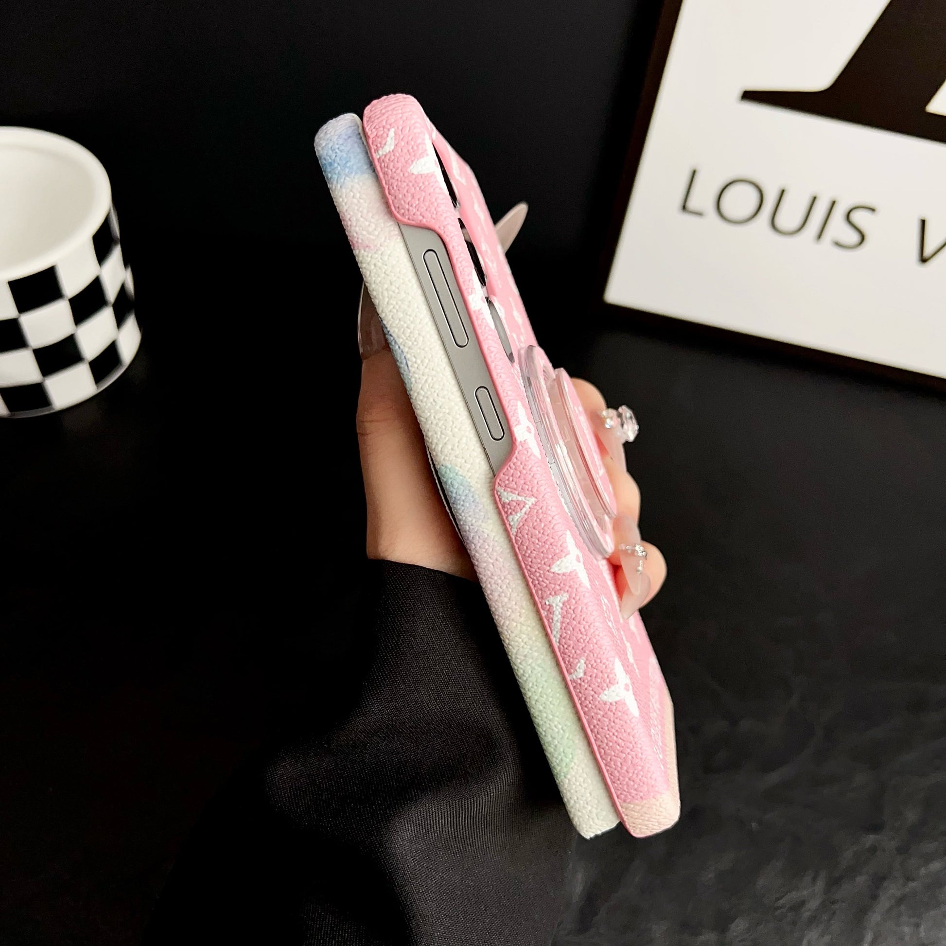 Louis Vuitton iPhone 17 Pro – MagSafe Premium Phone Case